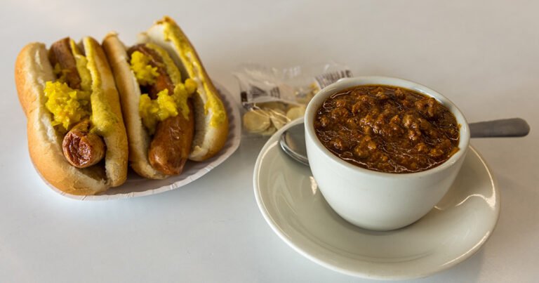Rutts Hut: The Legendary New Jersey Hot Dog Destination You Need to Visit